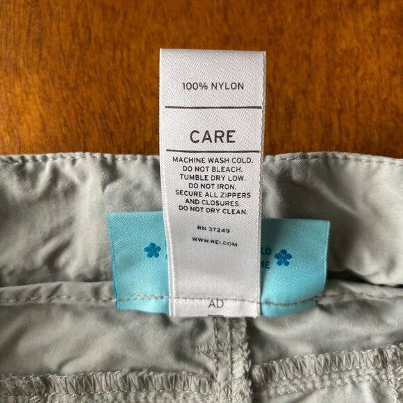 REI Girls Youth Sahara Convertible Hiking Outdoor Pants Size 18 XL - Picture 4 of 5